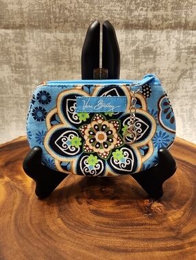 Vera Bradley Retired Bali Blue Clip Zip ID Case